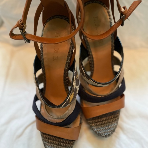 High heel LAMB Strappy stilettos. - Picture 2 of 5